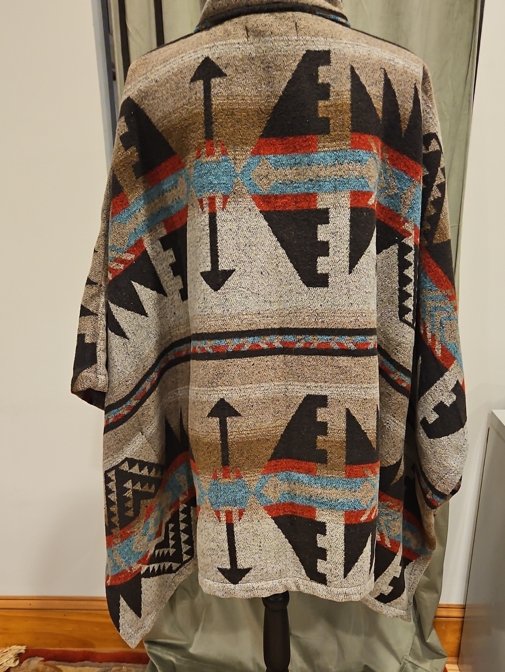 Women's Neutral Aztec Pattern Button-Front Coat - Picture 7 of 12